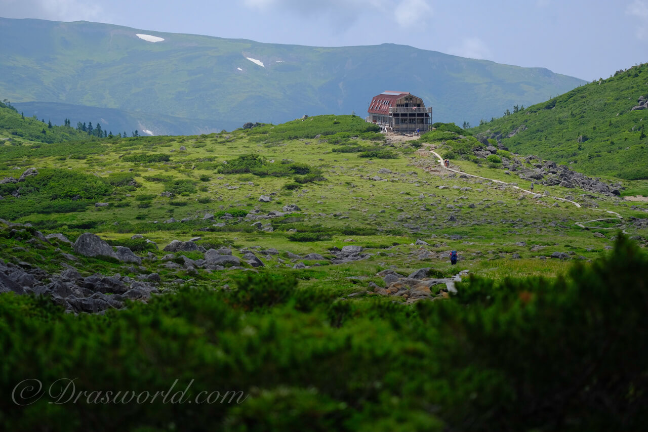 XF90mmで撮影した雲ノ平山荘
