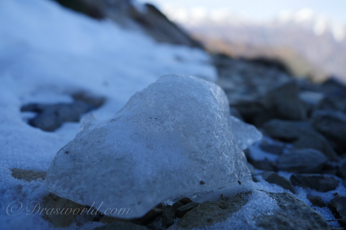 登山道の氷